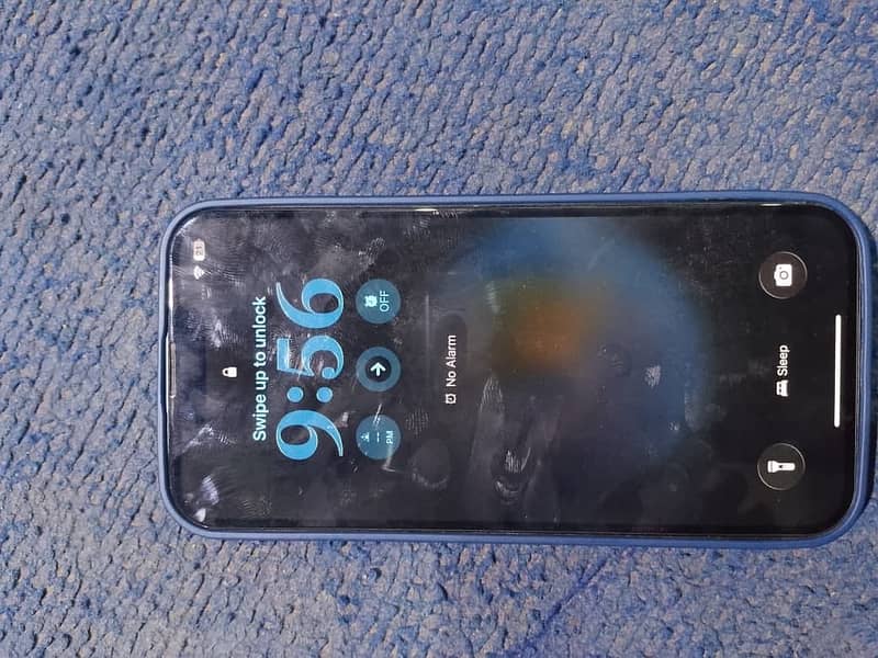 Apple iPhone 13 8