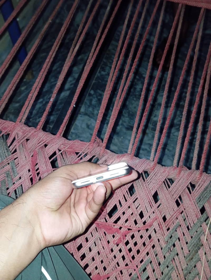 Google Pixel 8 3
