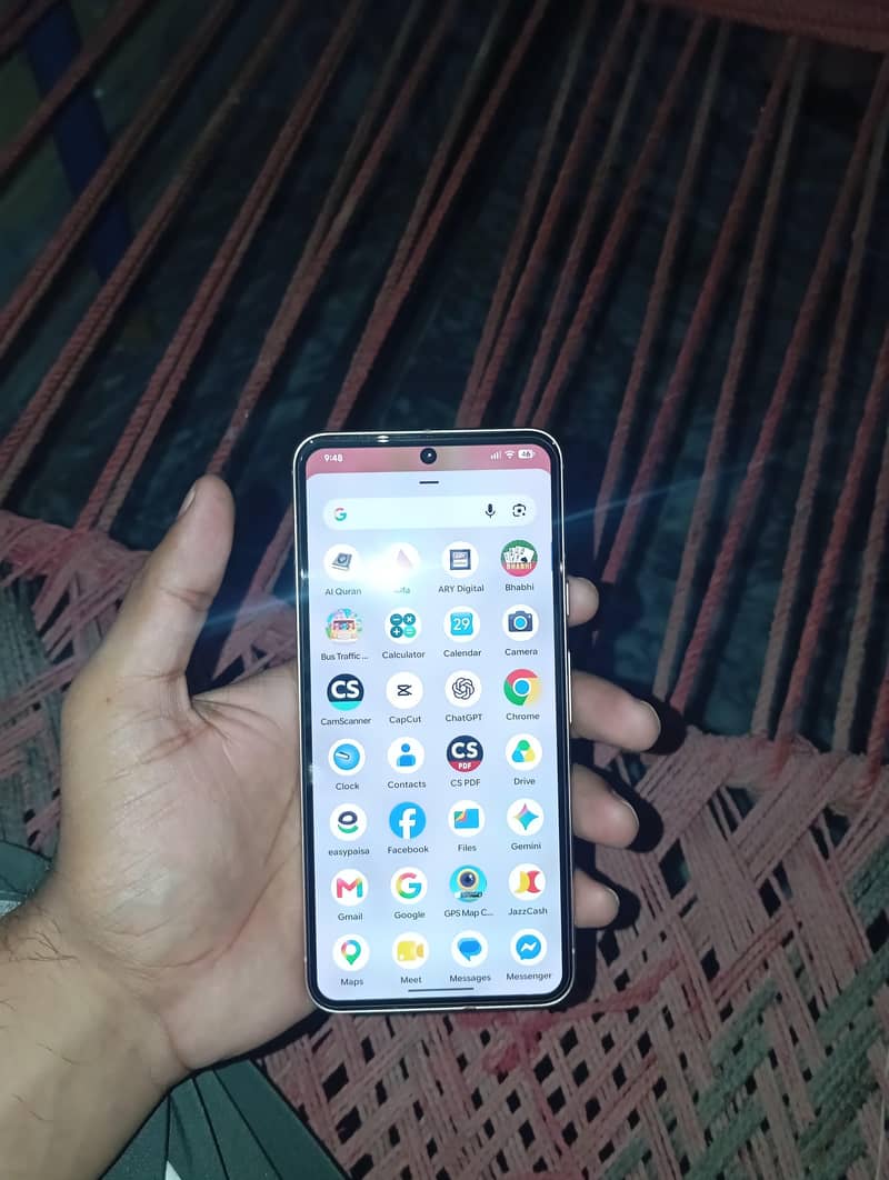 Google Pixel 8 4