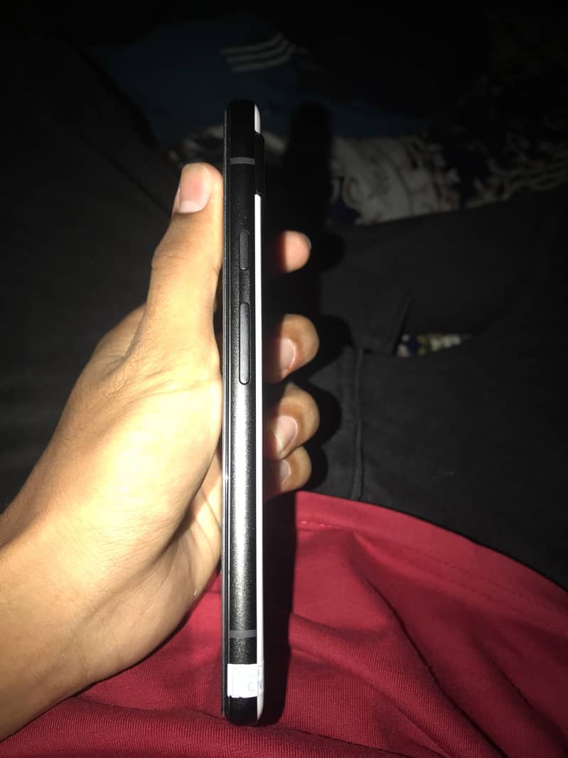 Google Pixel 6a 1