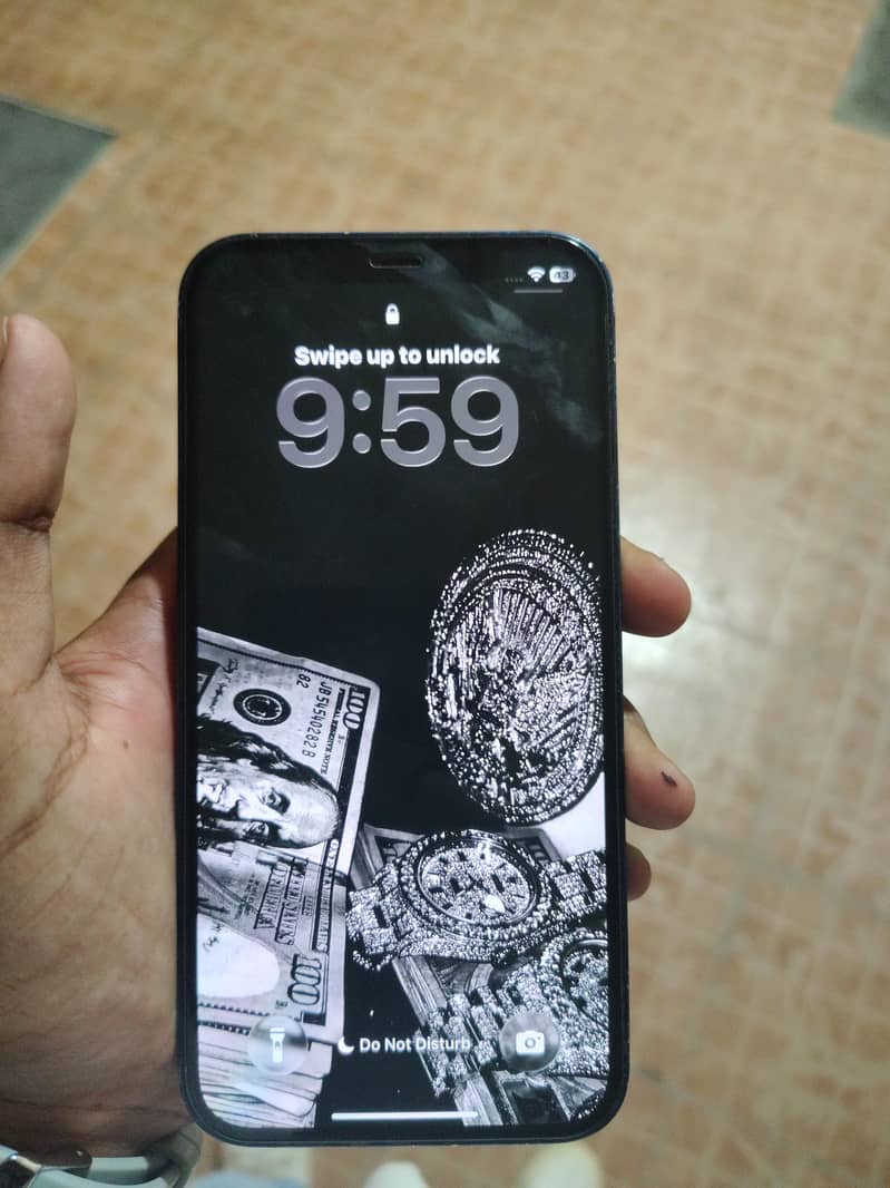 Apple iPhone 12 3