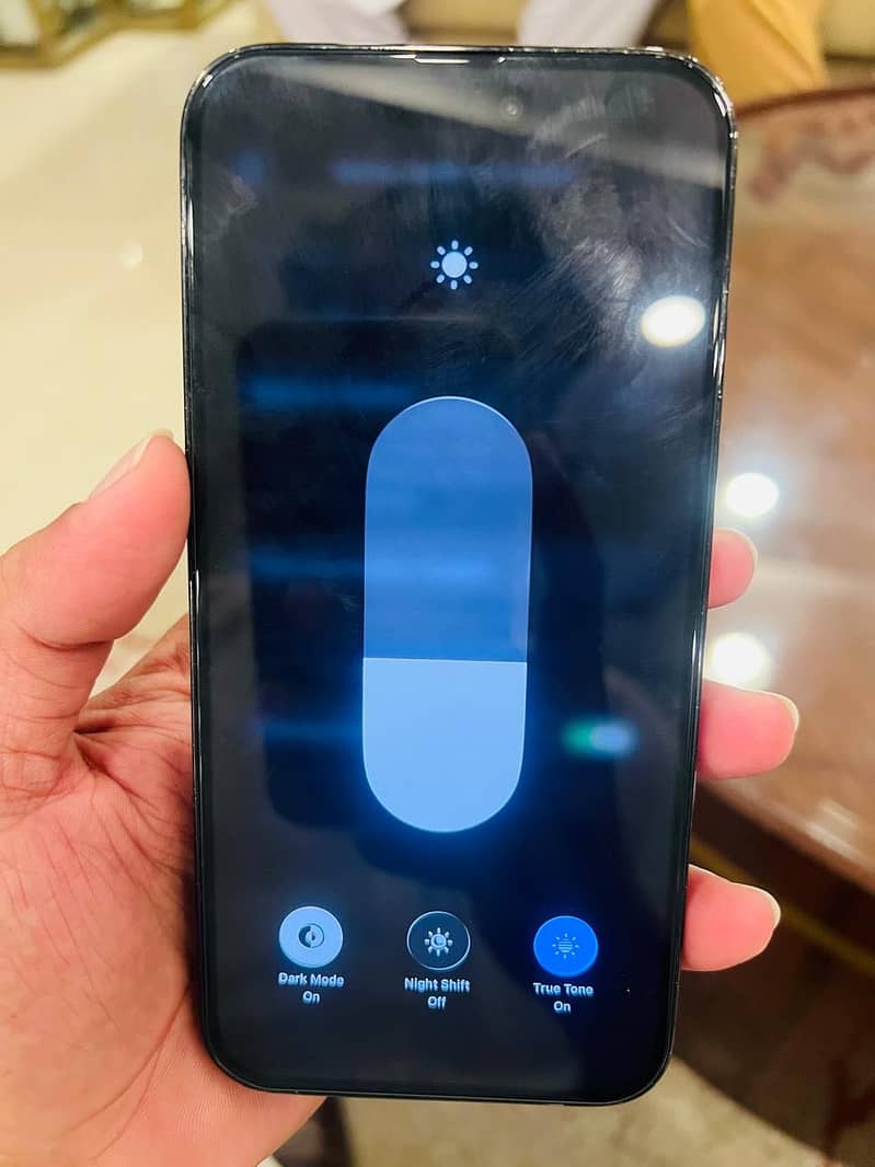 Apple iPhone 14 Pro Max 1