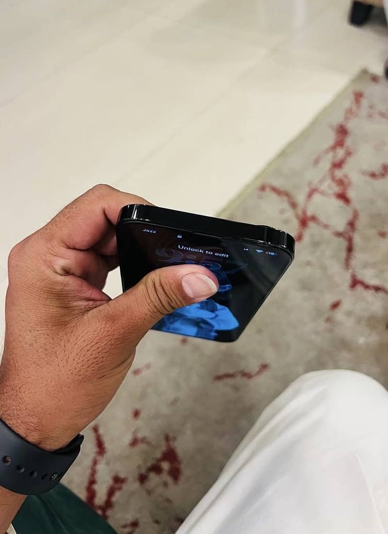 Apple iPhone 14 Pro Max 7