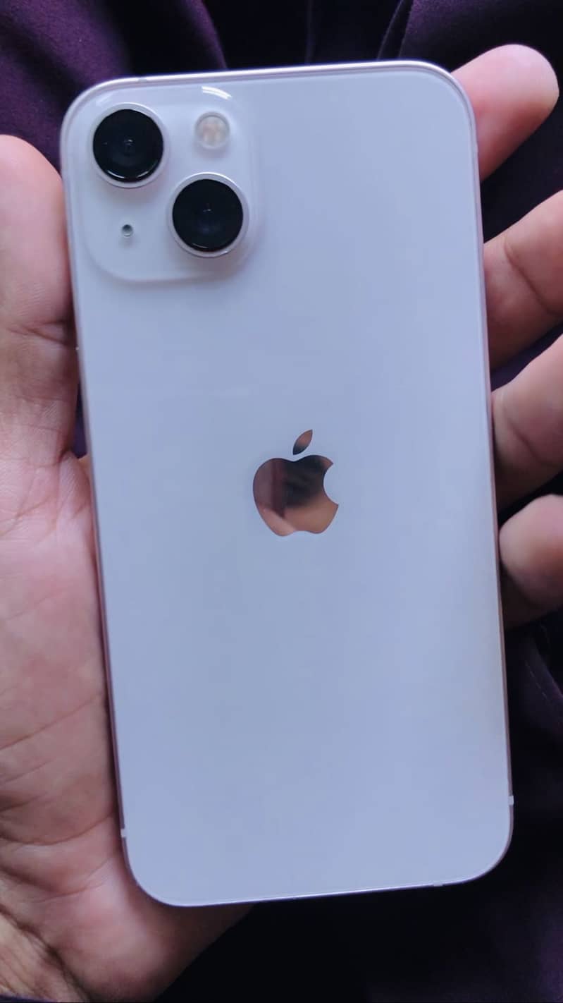 Apple iPhone 13 0