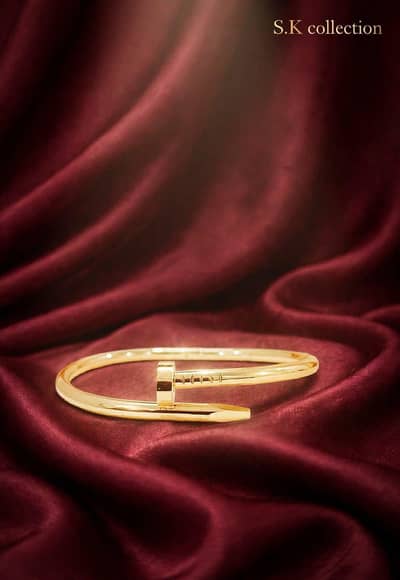 women most trending stylish handcuff / bracelet