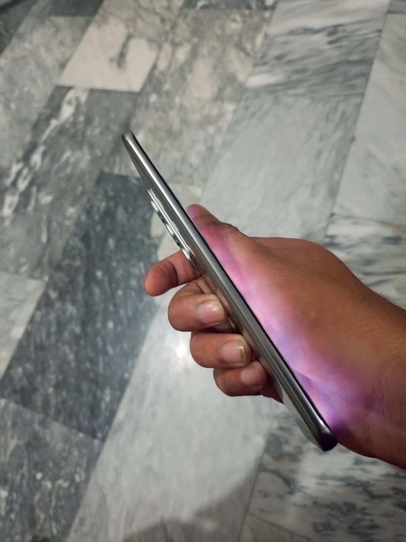 Tecno spark 40 pro plus 3