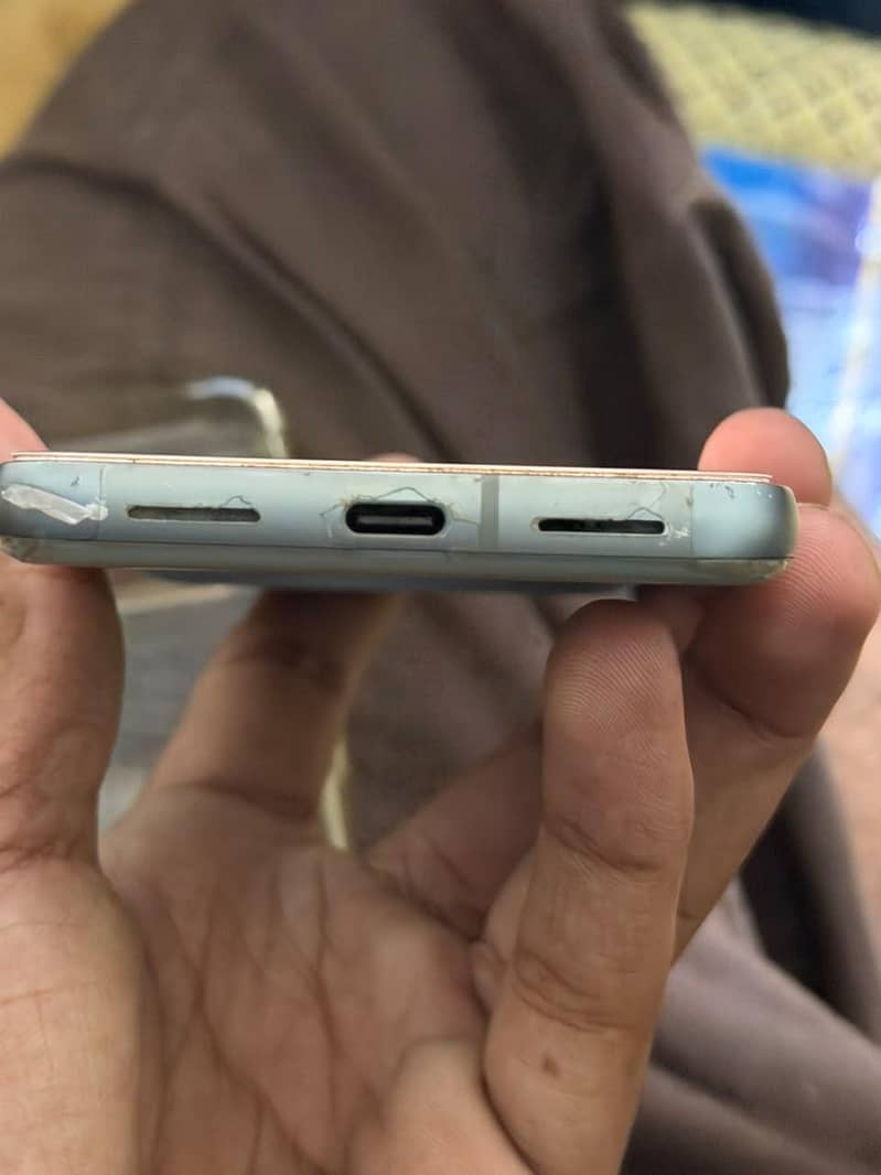 Google pixel 8 3