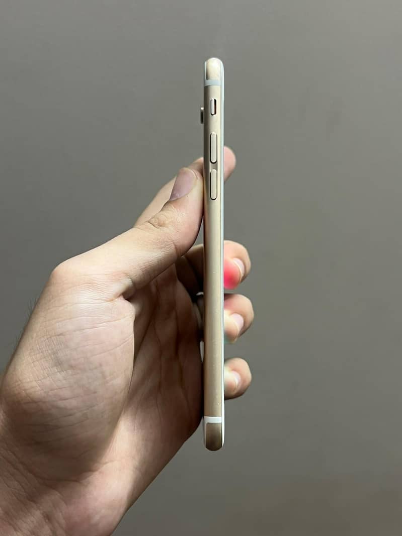 Apple iPhone 6 2