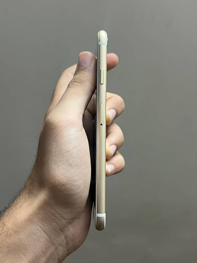 Apple iPhone 6 4