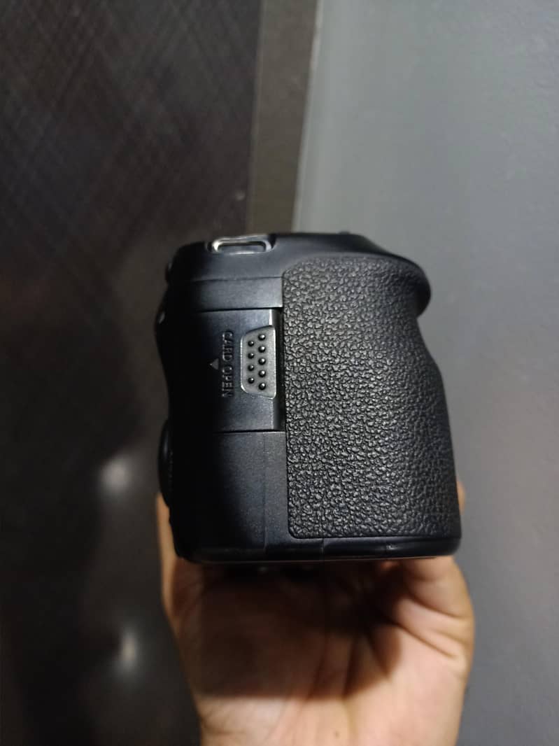 cannon 6D mark 2 1