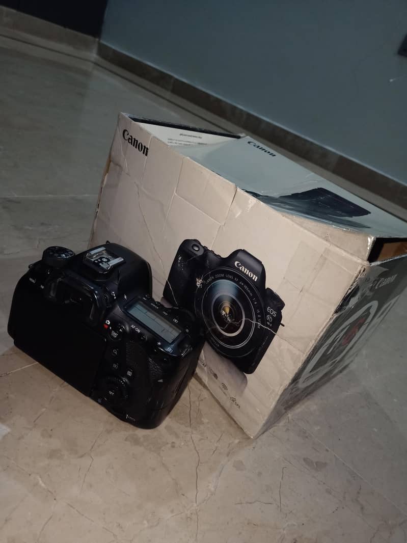 cannon 6D mark 2 4