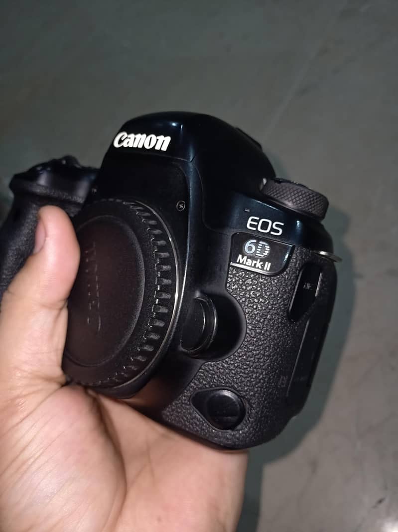 cannon 6D mark 2 5