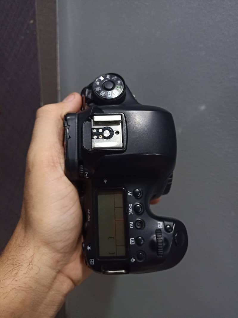 cannon 6D mark 2 8