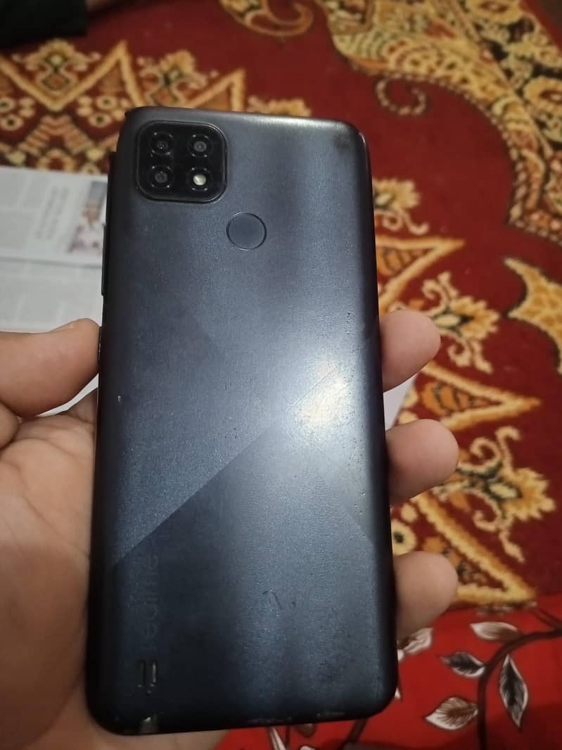 Realme C21 1