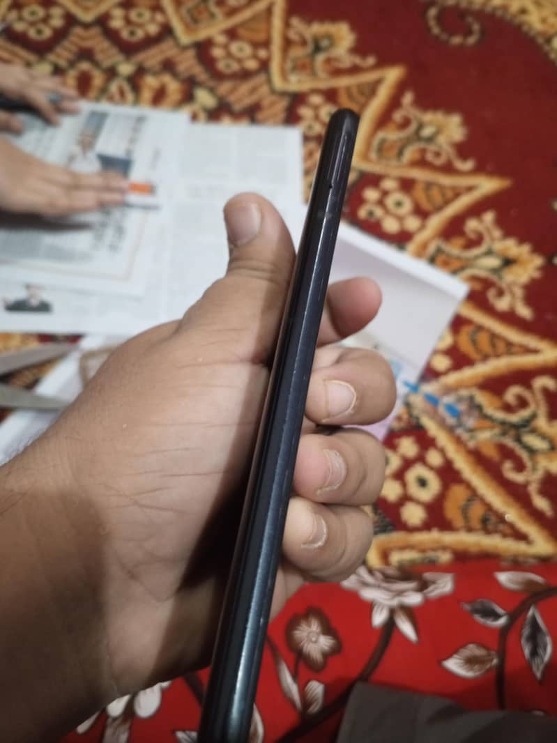 Realme C21 5
