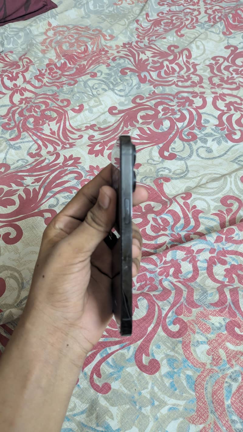 Apple iPhone 14 Pro 4