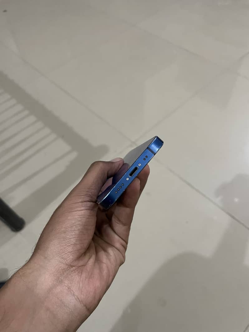 Apple iPhone 12 mini 2