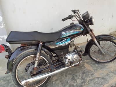urgent sale 2016 ka 11 month ha one hand use engine seld h 03093704319