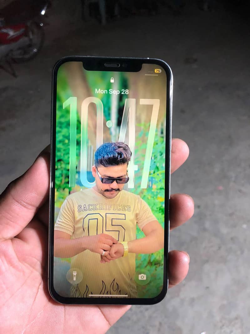 Apple iPhone 12 Pro 1