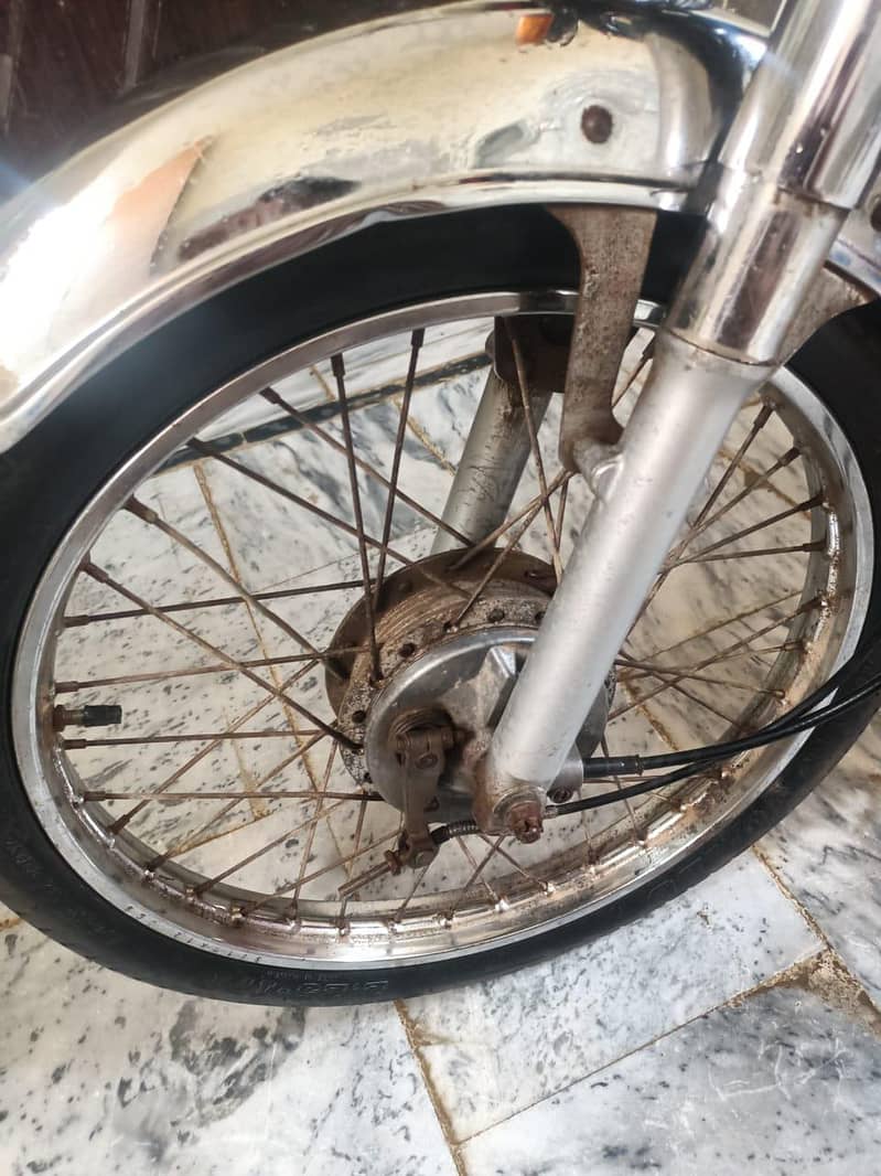 United motorcycle 4