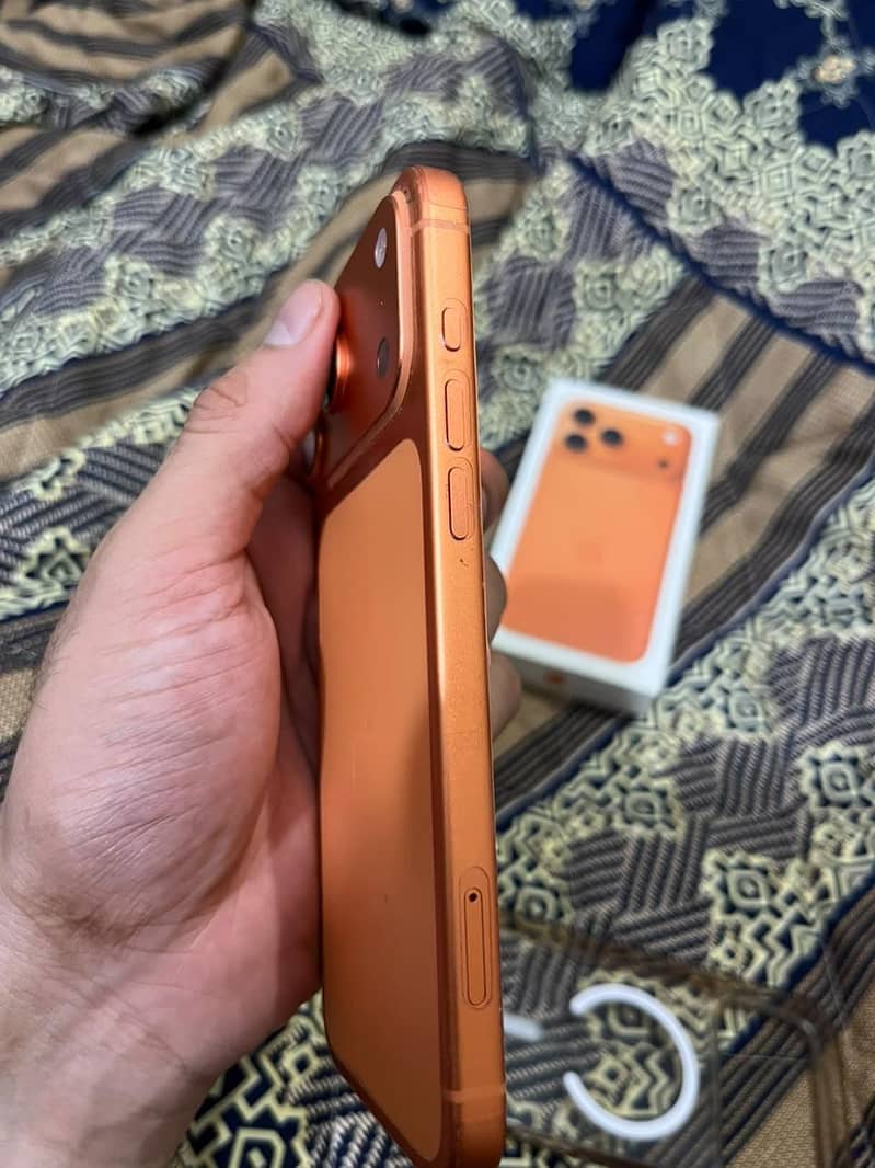 Apple iPhone 17 Pro Max 1