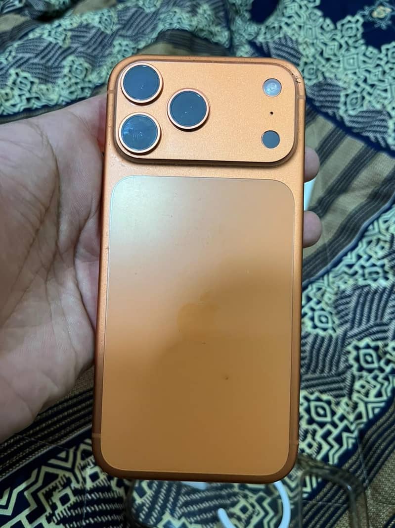 Apple iPhone 17 Pro Max 5