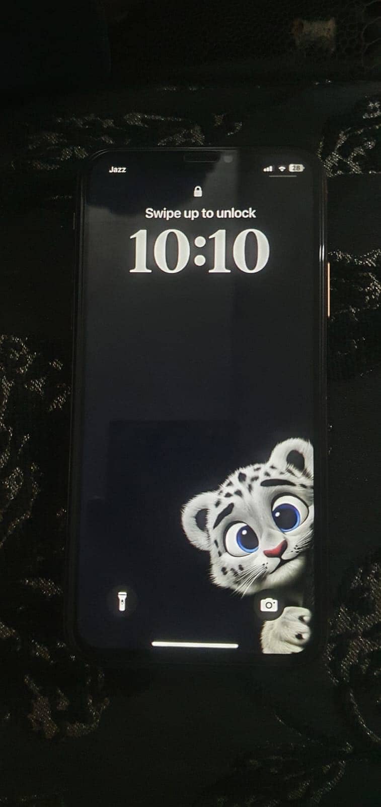 Apple iPhone XS 4