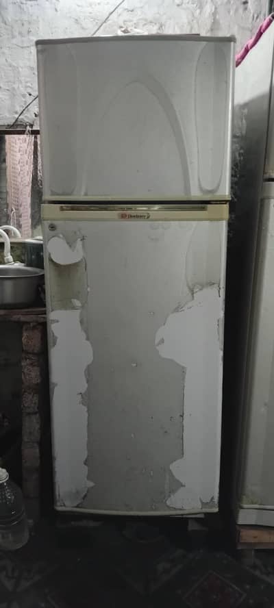 dawlance fredge for urgent for sale