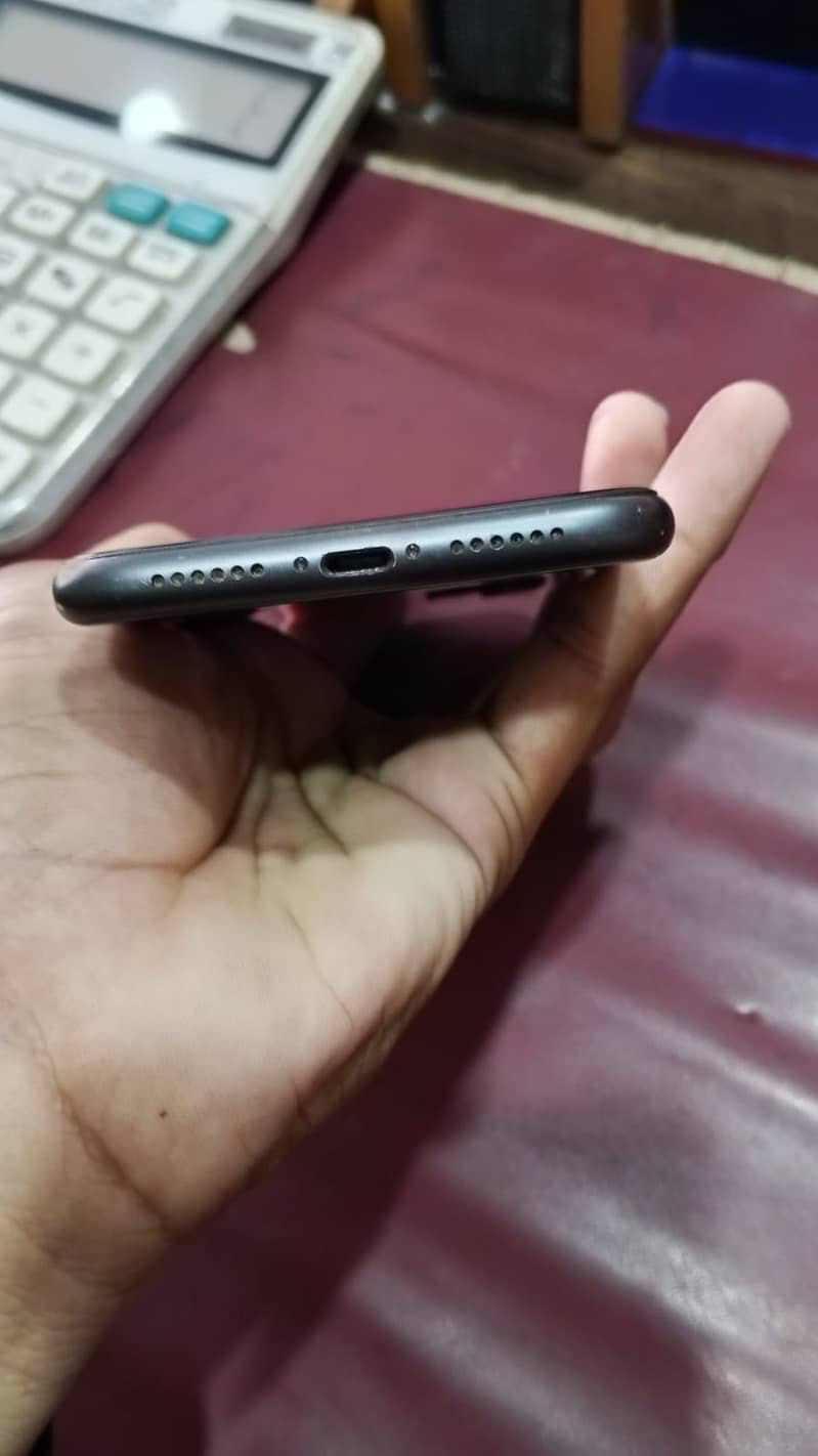 Apple iPhone 11 5