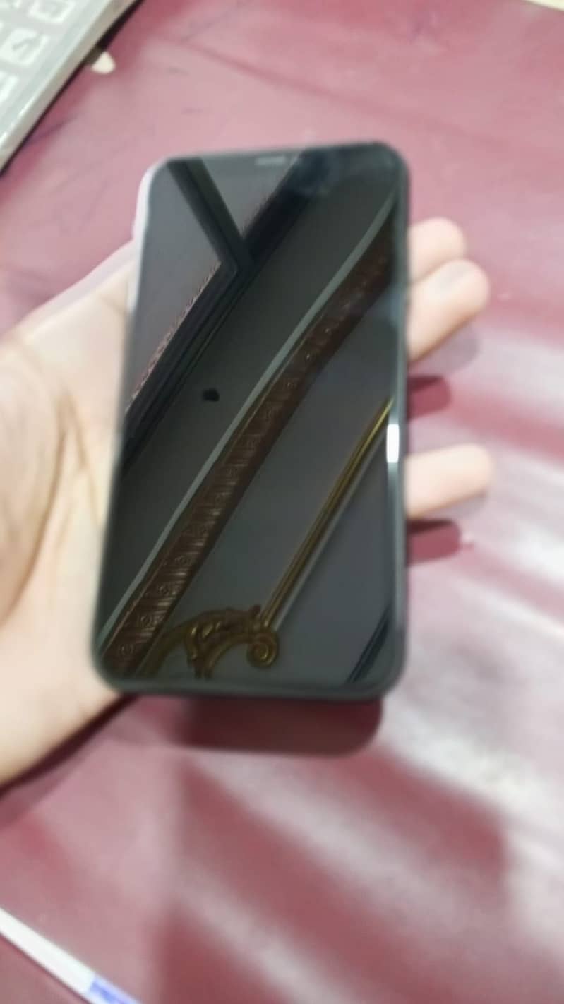 Apple iPhone 11 6