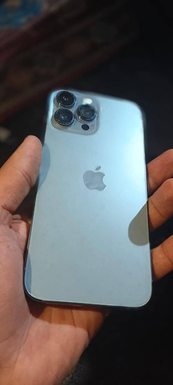 Apple iPhone 13 Pro Max complete box 2