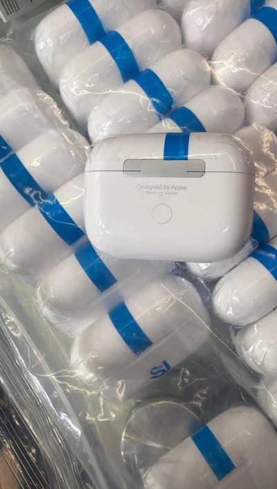 lot airpods pro 2 Gaming sound and good battery timinge