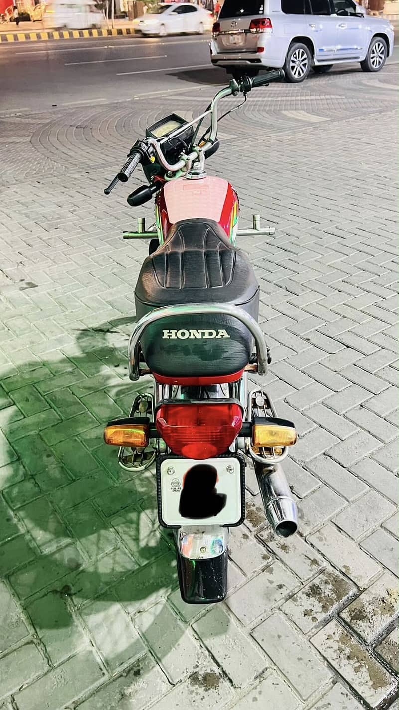 Honda CD70 3