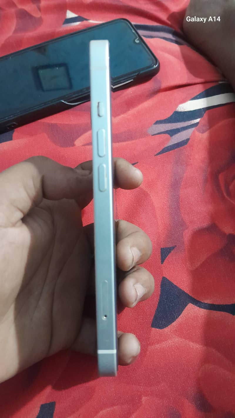 Apple iPhone 14 1