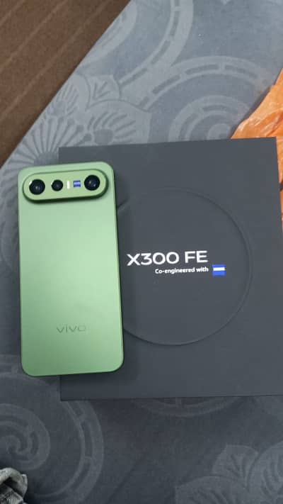 ViVo X300 FE
