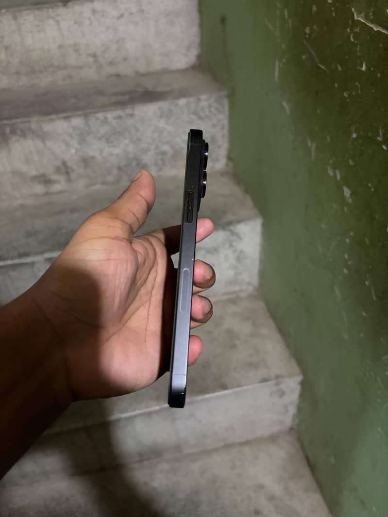 Apple iPhone 14 Pro Max 2