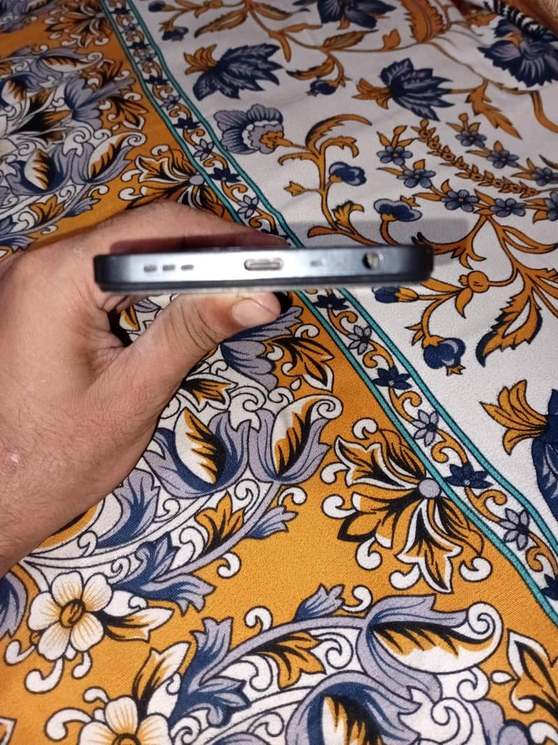 OPPO A57 1