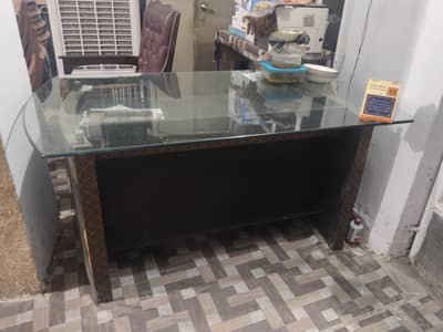 Table and chair for sale