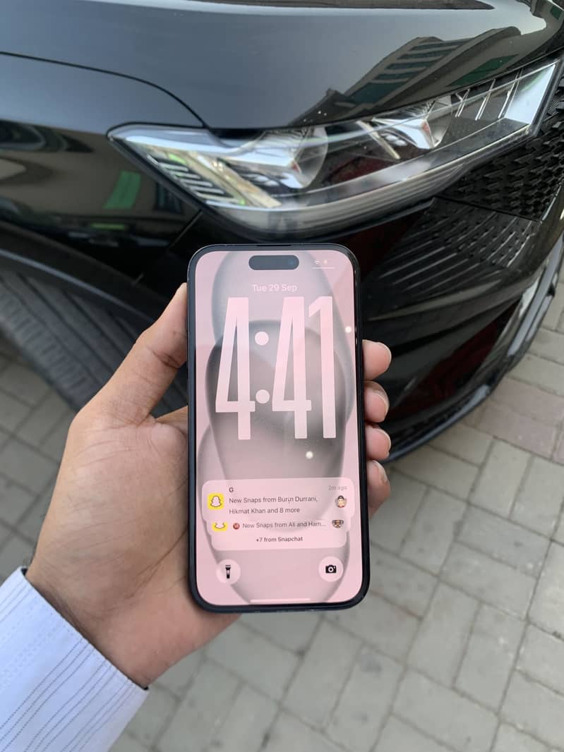 Apple iPhone 15 5