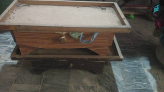 Machine Stand Two Good Condition Available For Sale