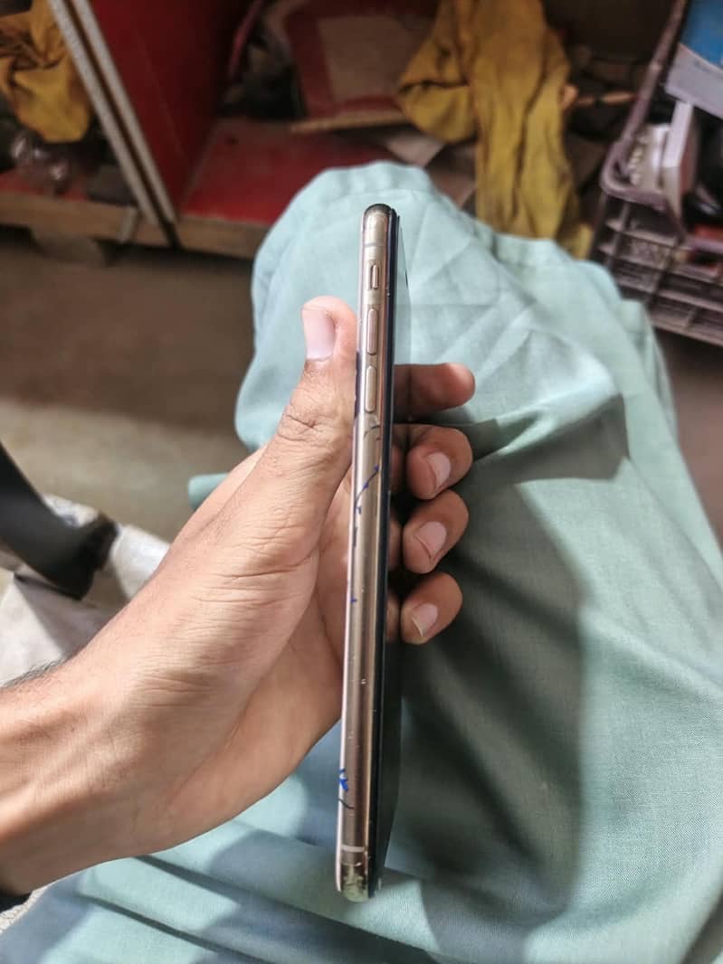 Iphone XS Max 7