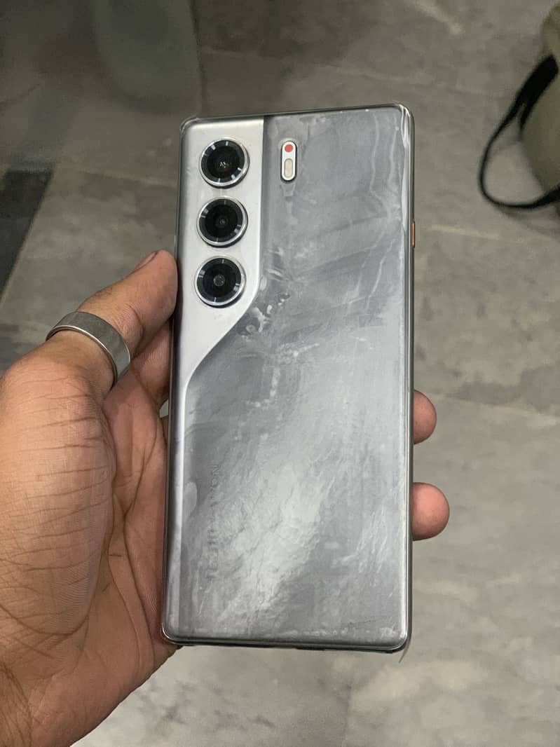 Tecno CAMON 40 5