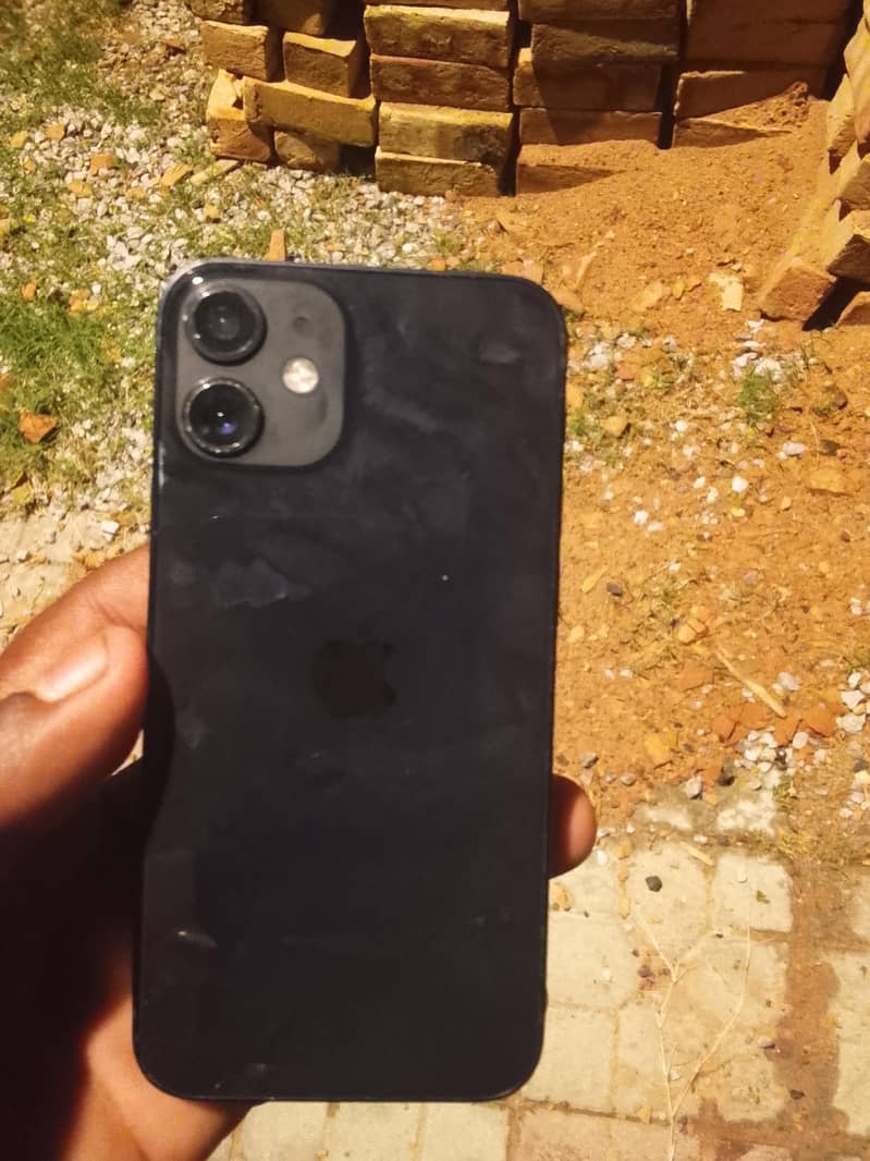 Apple iPhone 12 mini 0