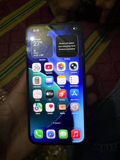 Apple iPhone 13