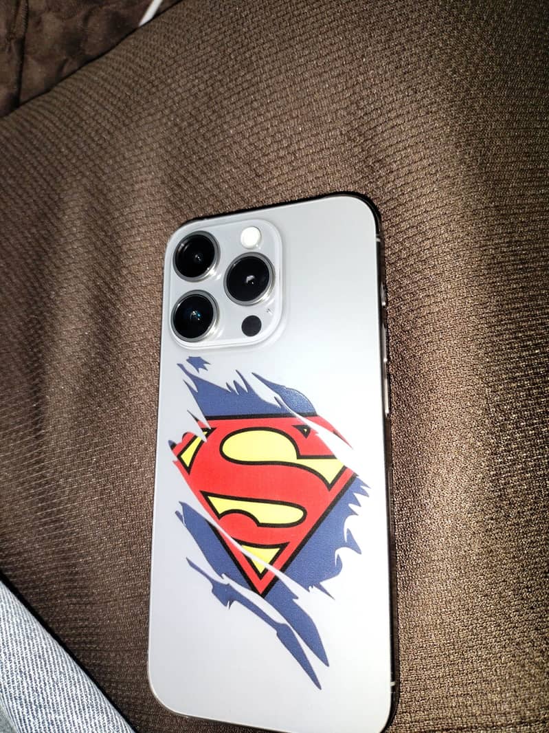 Apple iPhone 15 Pro 0