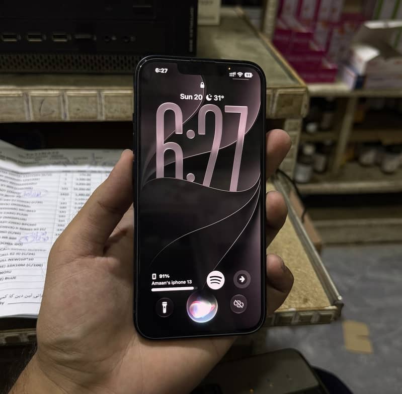 Apple iPhone 13 3