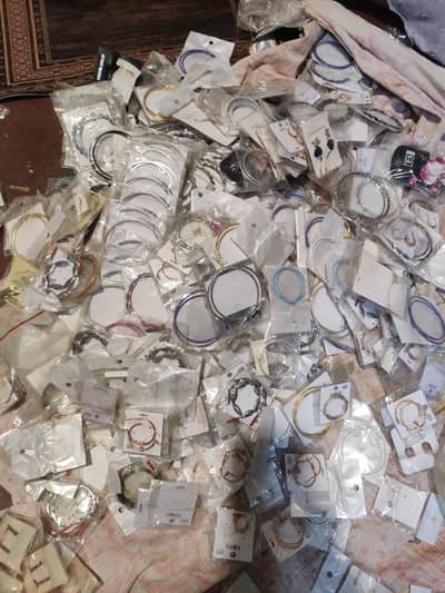 Earrings 1130 piece each 12 rupe only