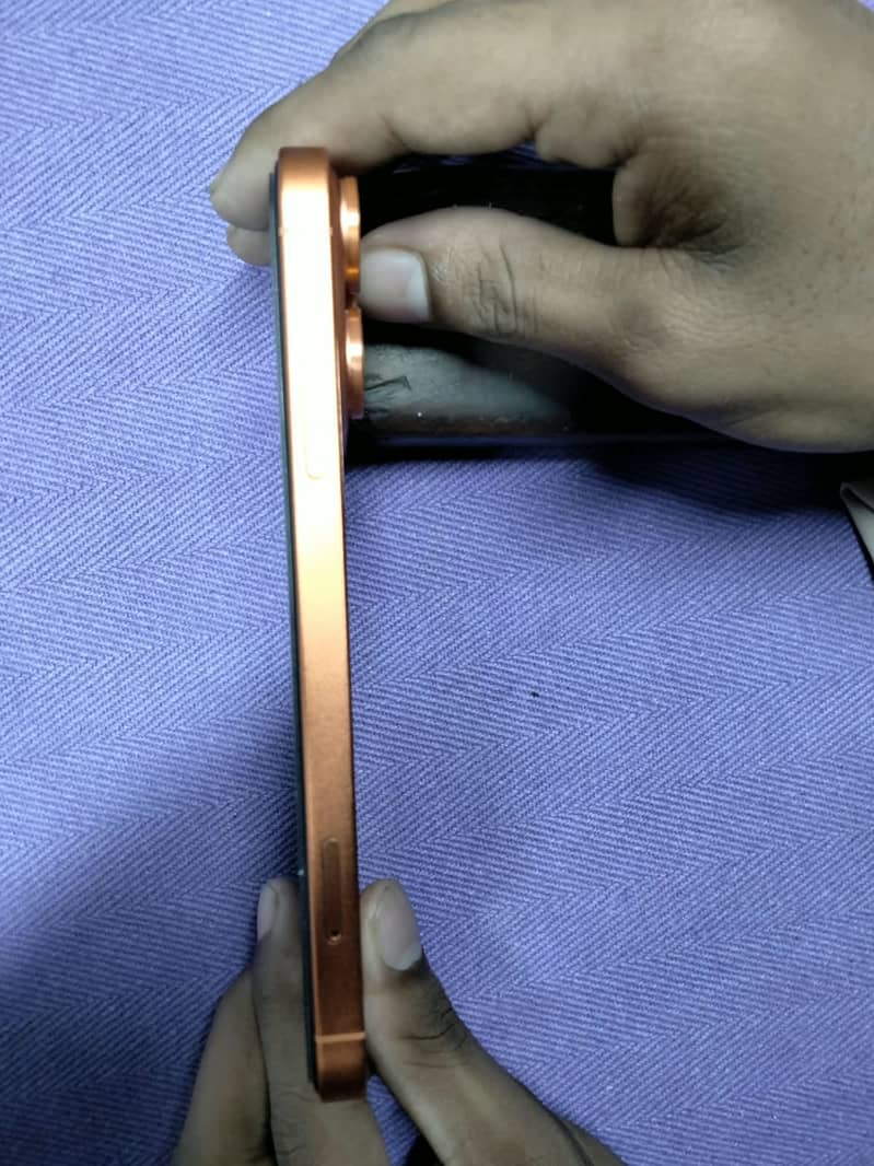 Apple iPhone 11 0