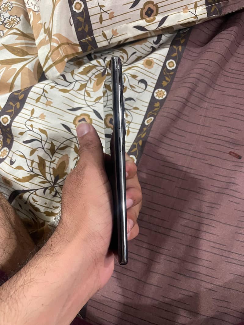 Tecno CAMON 40 Pro 3