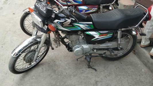Honda 125 2023 Model Black – Excellent Condition for sale